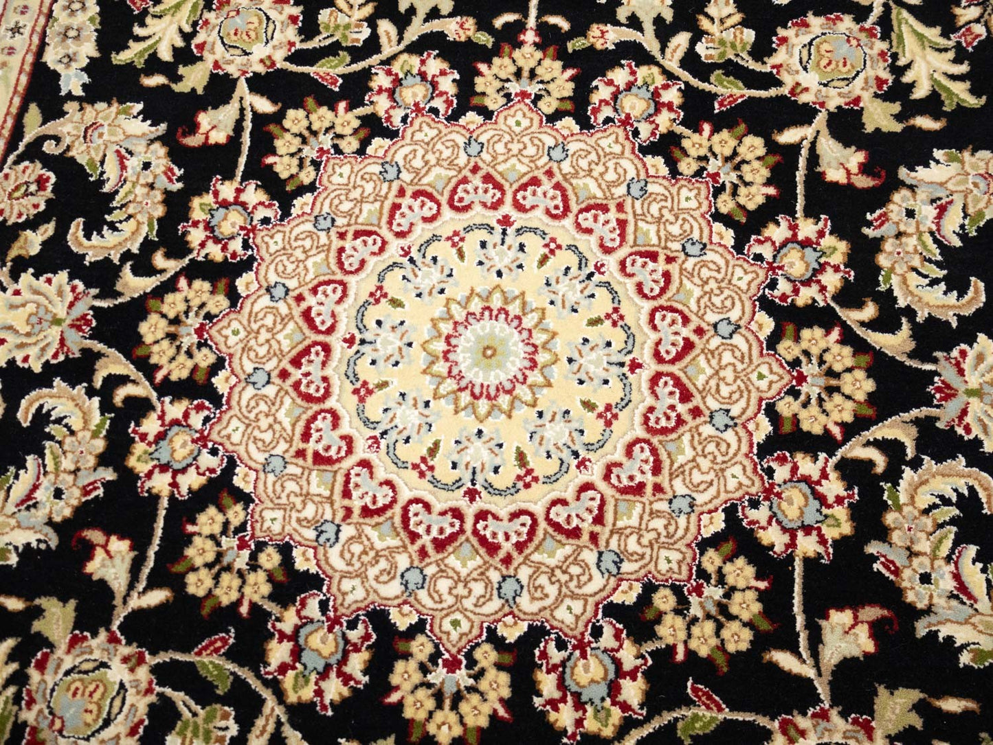 5X8 Indo-Nain Black Oriental Rug Floral Style Wool Carpet Home Decor