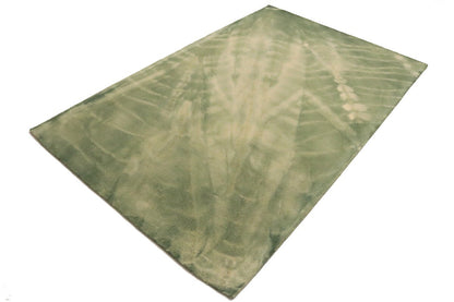 Olive Green Hand-Tufted Abstract Tie-Dye Design
