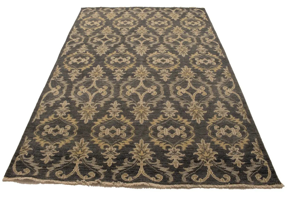 Hand-Knotted Transitional Rug Antique-Washed