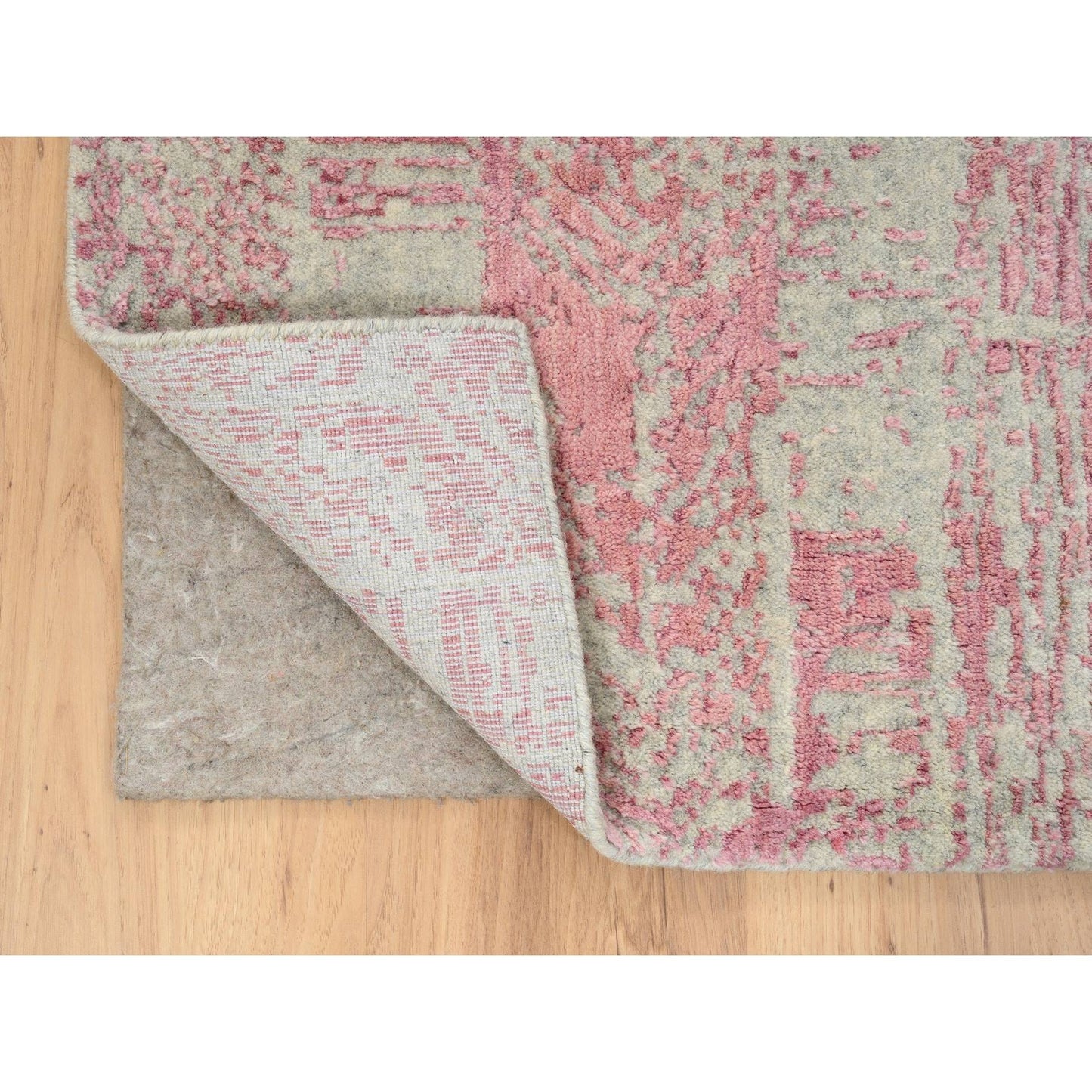 2'6"X10' Rose Pink Wool And Art Silk Jacquard Hand Loomed Runner Rug