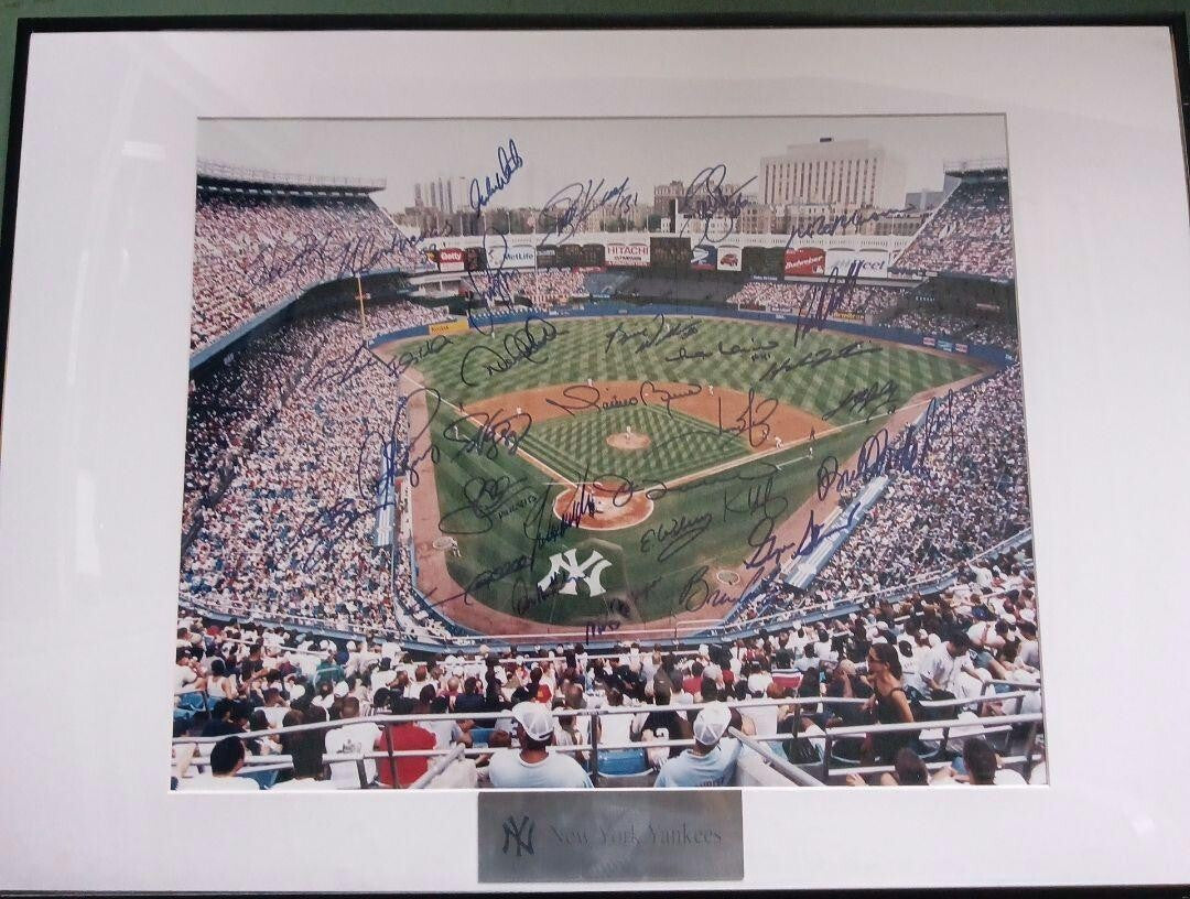 New York Yankees 2004 Autographed Photo Frame With Player Alex Rodriguez