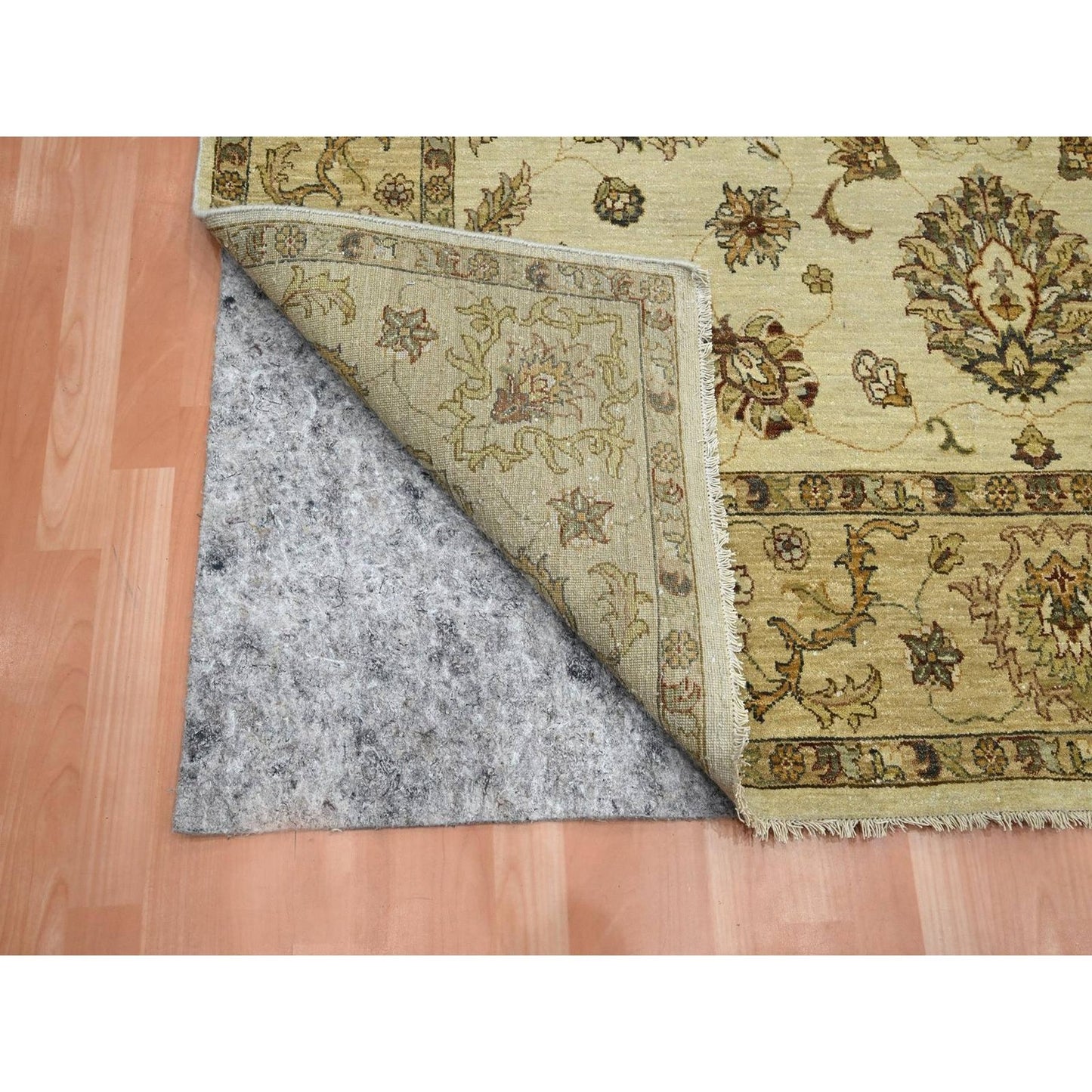 6'5"X8'2" Ivory Agra Ziegler Design Leaf Pattern Hand Knotted Wool Rug