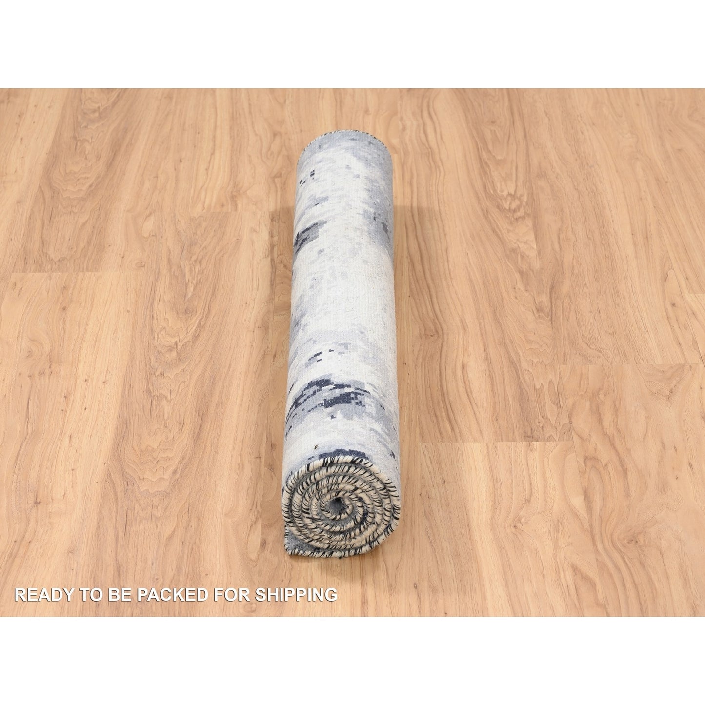 3'1"X5' Ivory Abstract Design Wool And Silk Hand Knotted Oriental Rug