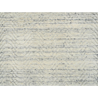 2'6"X7'10" Beige Hand Loomed Variegated Modern Design Wool Runner Rug