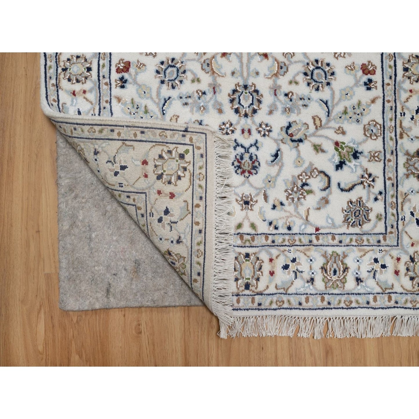 2'9"X18' Ivory Nain Flower Pattern Wool And Silk Hand Knotted Runner Rug