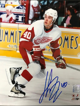 Henrik Zetterberg Autographed 8X10 Photo Detroit Red Wings