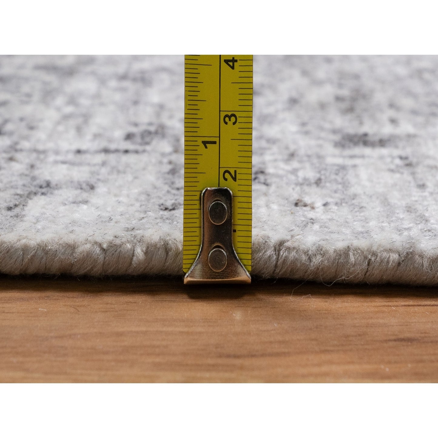 7'10"X10' Ivory Modern Design Undyed Natural Wool Hand Knotted Rug