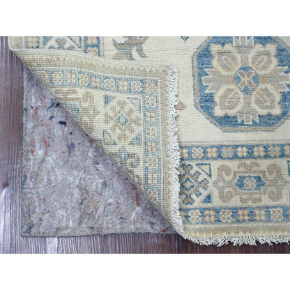 3'3"x4'7" Ivory Vintage Look Kazak Medallion Design Wool Hand Knotted Rug