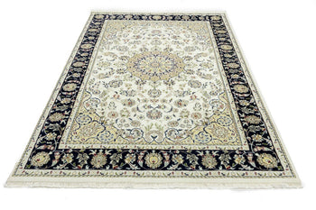 Hand-Knotted Indo-Nain Floral Medallion Rug