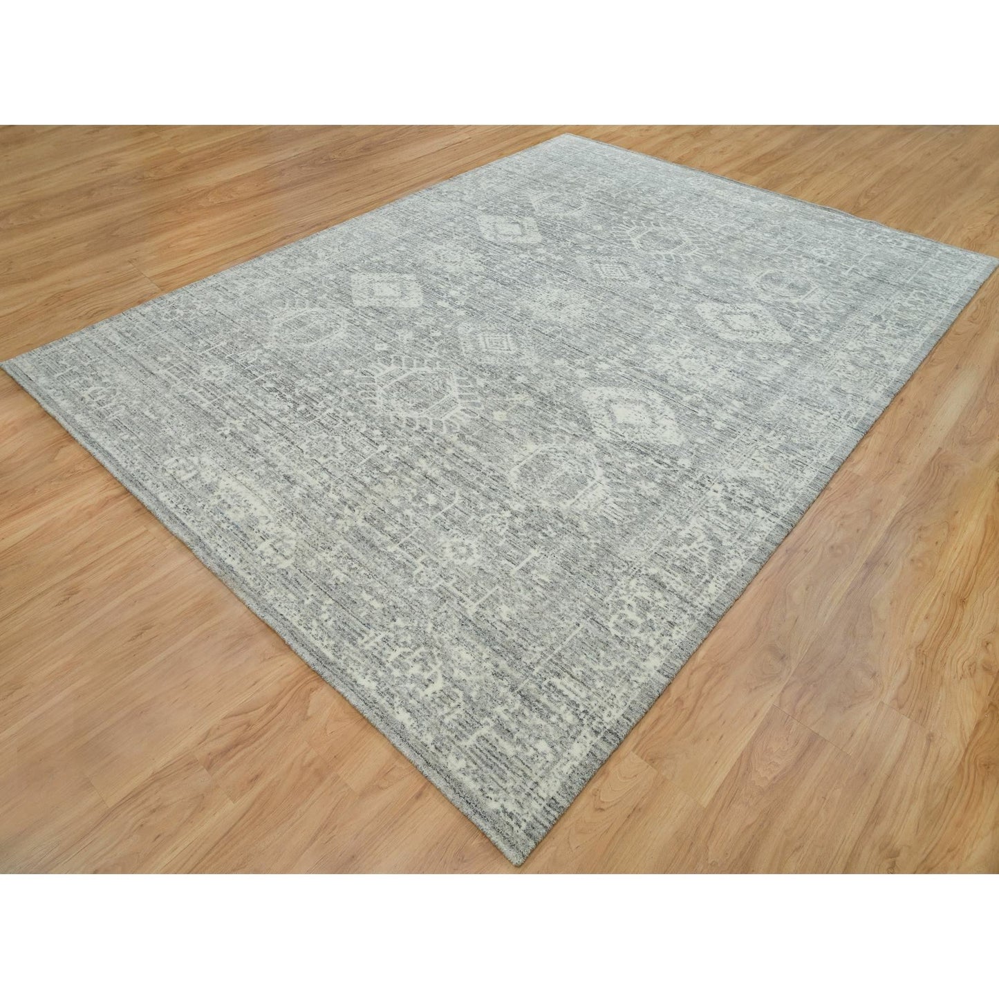 9'X12' Cloudy Gray Karajeh Design 100% Wool Hand Loomed Oriental Rug