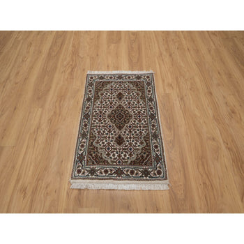 2'X3' White Hand Knotted Tebraz Mahi With Fish Design Pure Wool Mat Rug