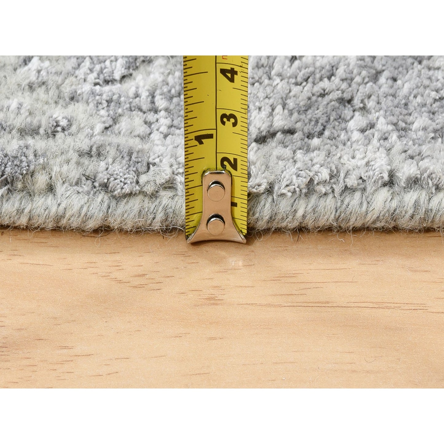 2'6"X6' Hand-Loomed Gray Fine Jacquard Modern Wool And Silk Runner Rug