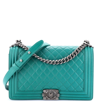 Chanel Boy Flap Bag Quilted Calfskin New Medium