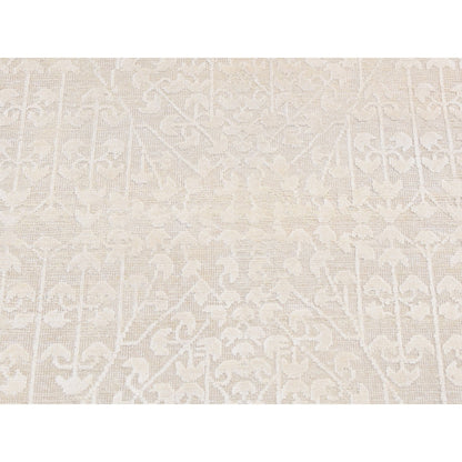 2'5"X6' Ivory Hand Knotted Tone On Tone Pure Silk With Wool Runner Rug