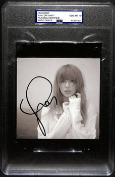 Taylor Swift Signed/Auto Cd Insert 4.75X4.75 B/W