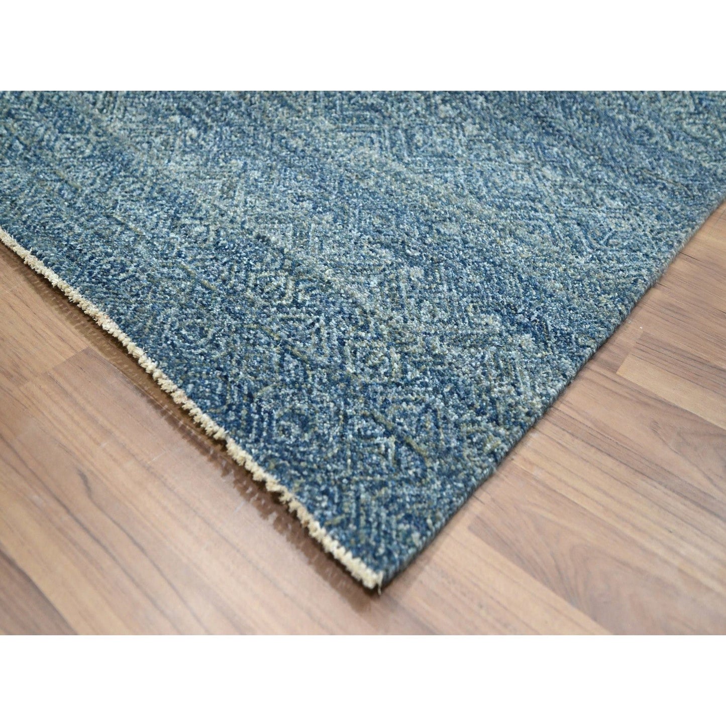 8'X10' Denim Blue Repetitive Diamond Design Pure Wool Hand Knotted Rug