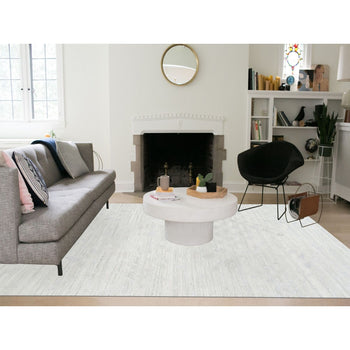9'X12' Undyed Natural Wool Modern Light Gray Cut And Loop Pile Rug