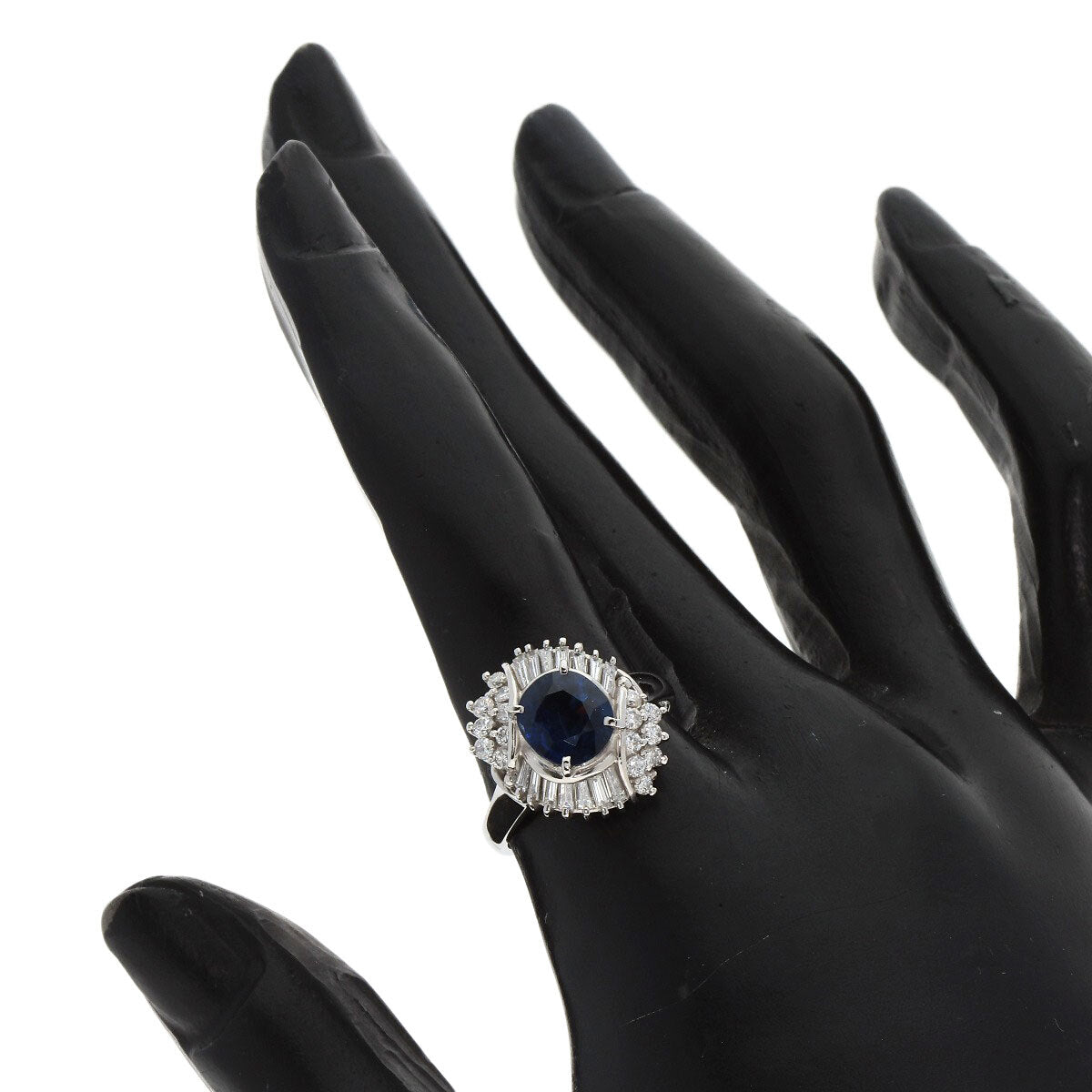 2.216Ct Sapphire Diamond Ring Platinum Pt900 7.71G