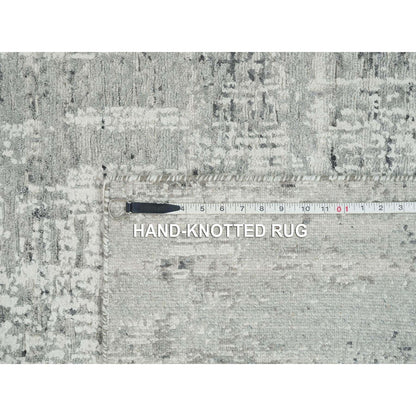 Modern Hand Knotted Light Gray Square Oriental 6'2" Design Rug
