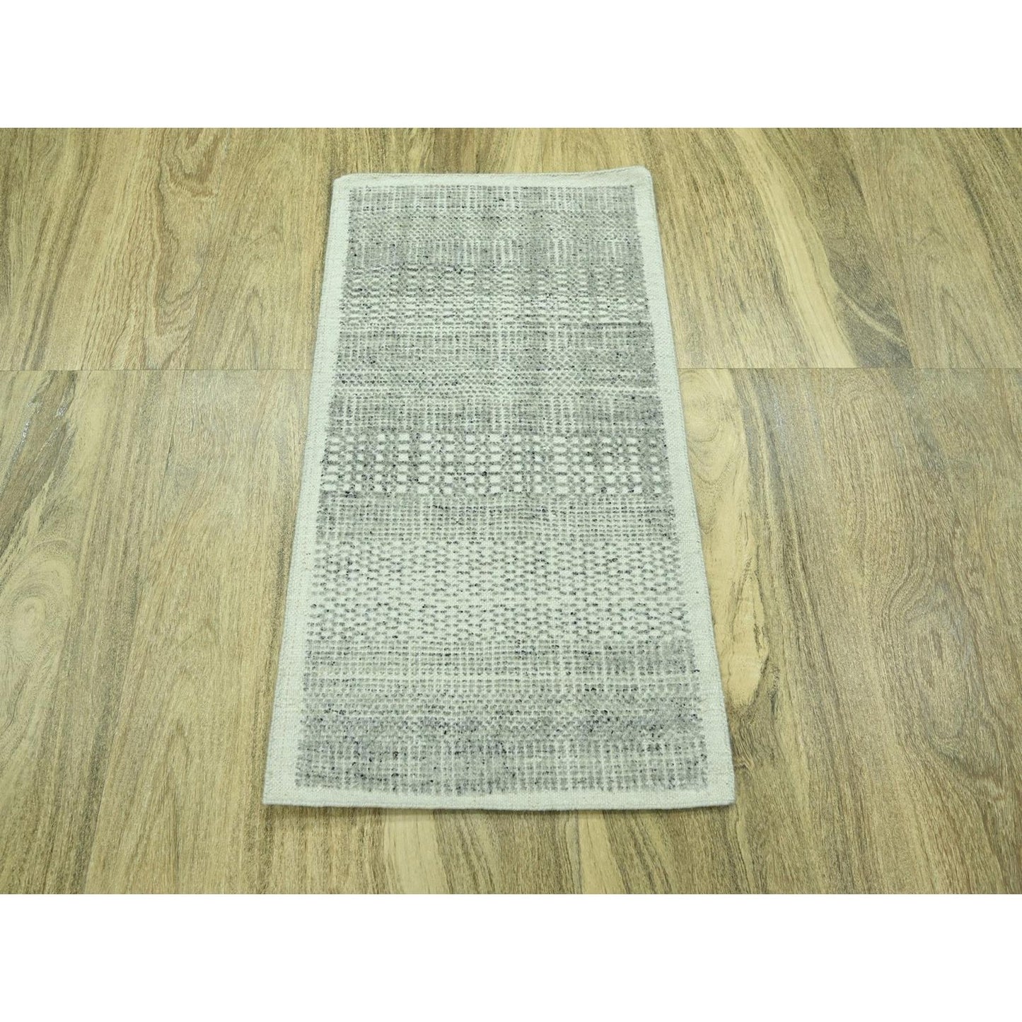 2'X3' Gray Wool Rug Hand Knotted Oxidized & Distressed Grass Design Mat