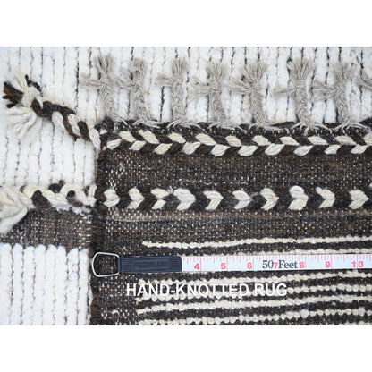 6'6"x9' White Moroccan Weave Geometric Pattern Soft Wool Hand Knotted Rug
