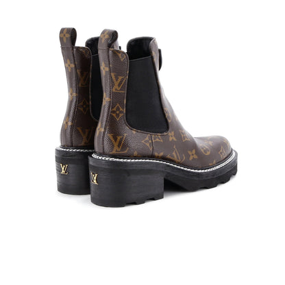 Louis Vuitton Women'S Lv Beaubourg Ankle Chelsea Boots Patent Monogram Canvas