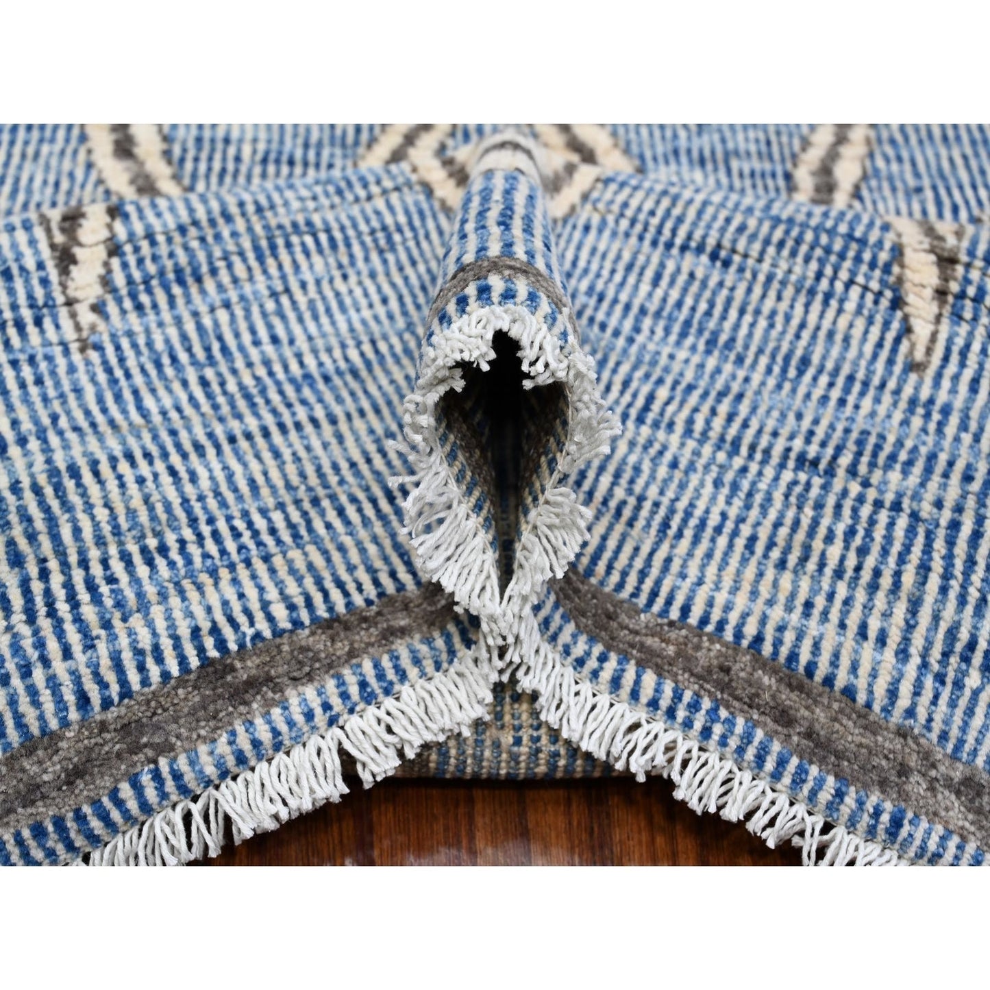 8'X9'8" Bdazzled Blue Snowflake Geometric Design Oriental Rug