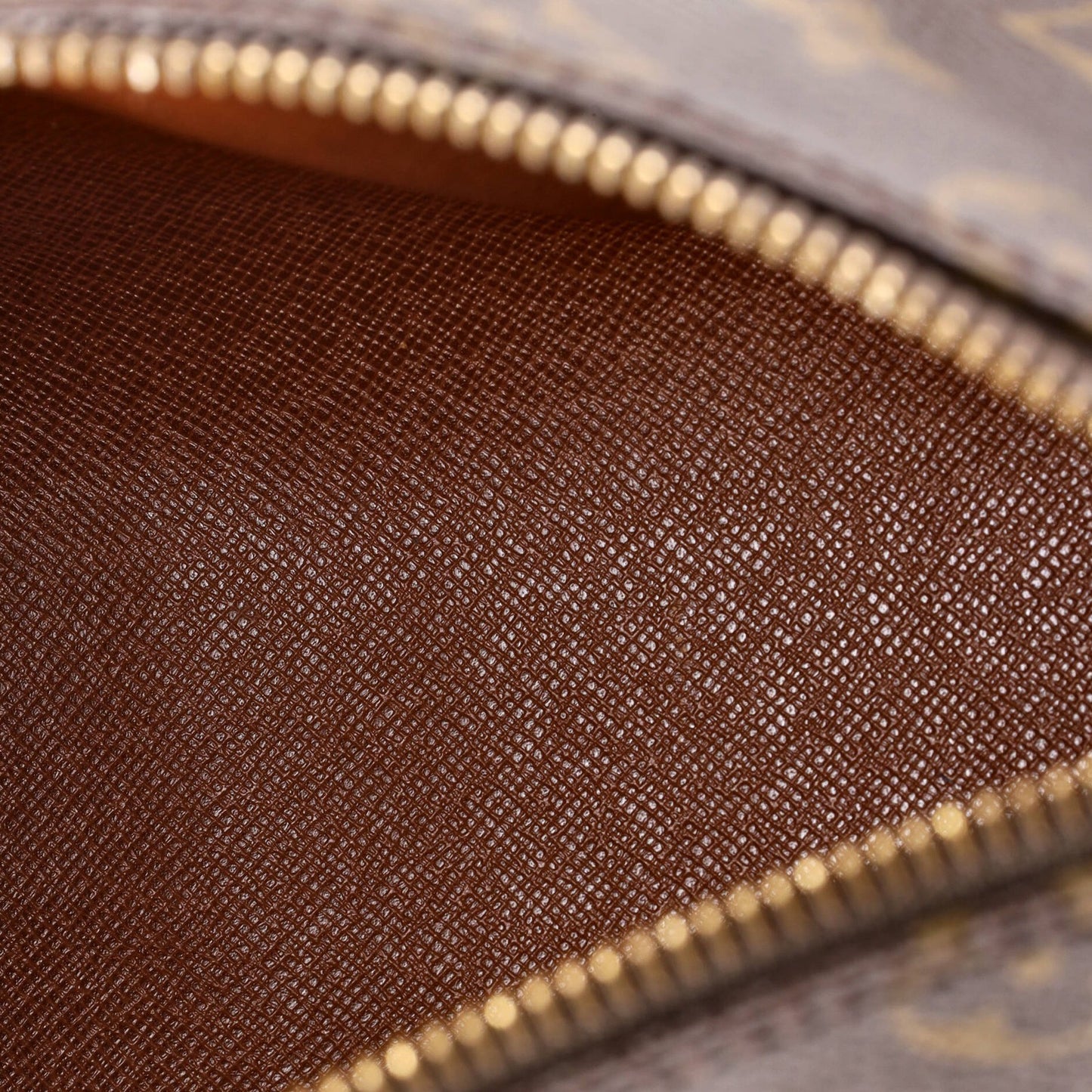 26 Louis Vuitton Papillon Handbag Monogram Canvas