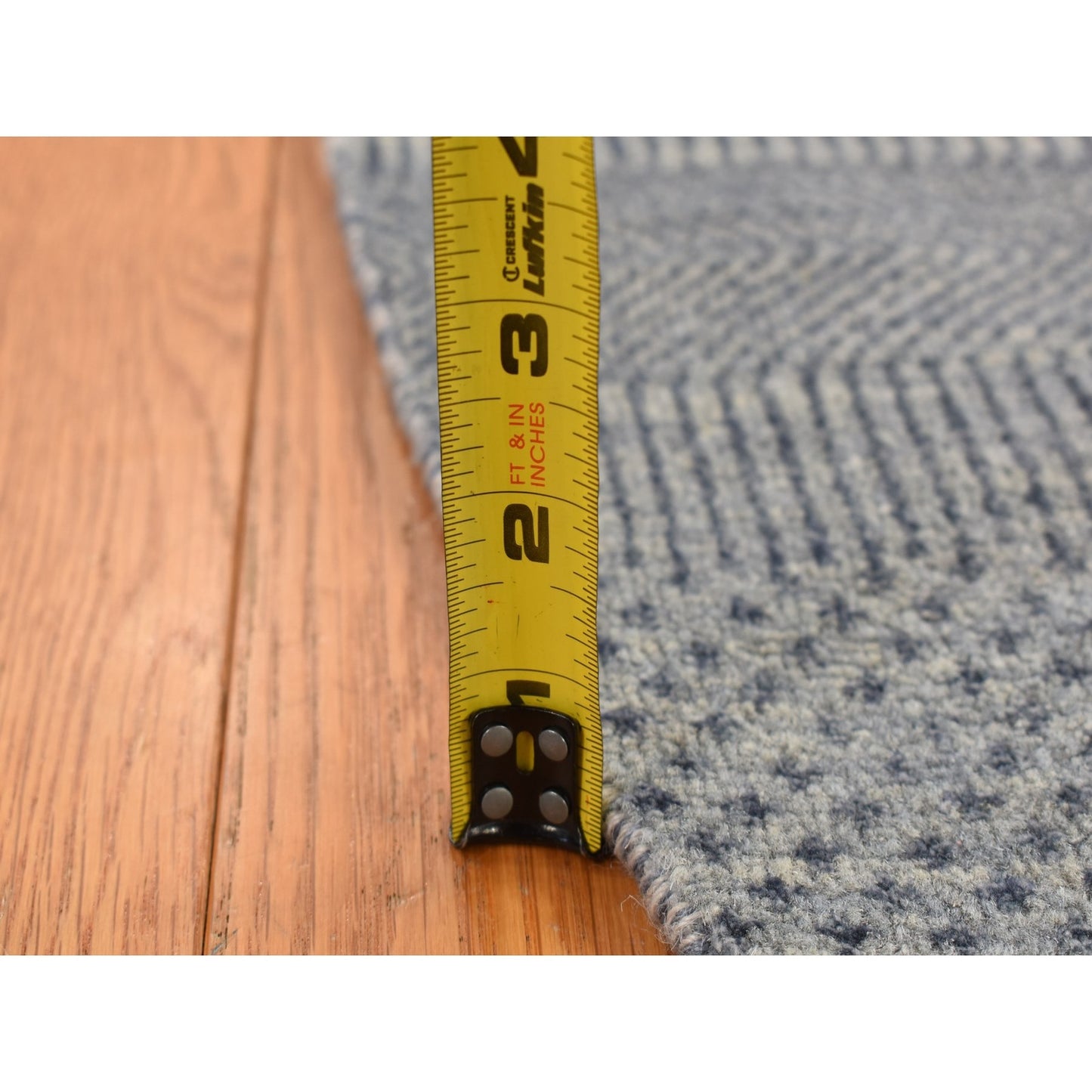 5'10"X5'10" Gray Wool And Silk Grass Design Hand Knotted Round Rug