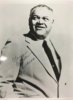 Clarence Big House Gaines Autographed Black & White 8X10 Basketball Photo