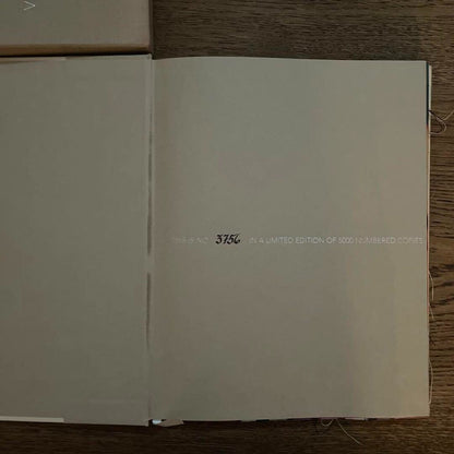 Visionaire 22 Chic Mario Testino Very Good Condition Limited Ed3000S Fashion Box