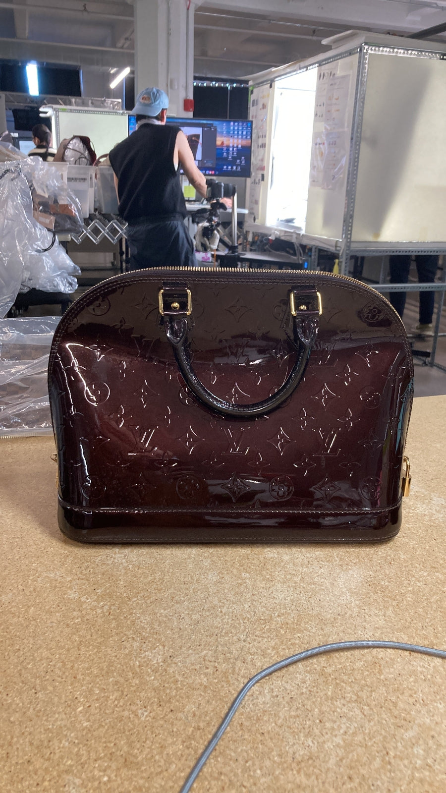 Louis Vuitton Alma Handbag Monogram Vernis Pm