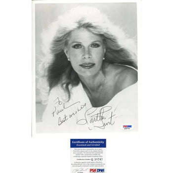 Loretta Swit Autographed 8X10 Photo Psa
