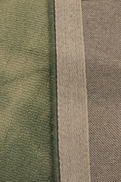 Olive Green Hand-Tufted Abstract Tie-Dye Design