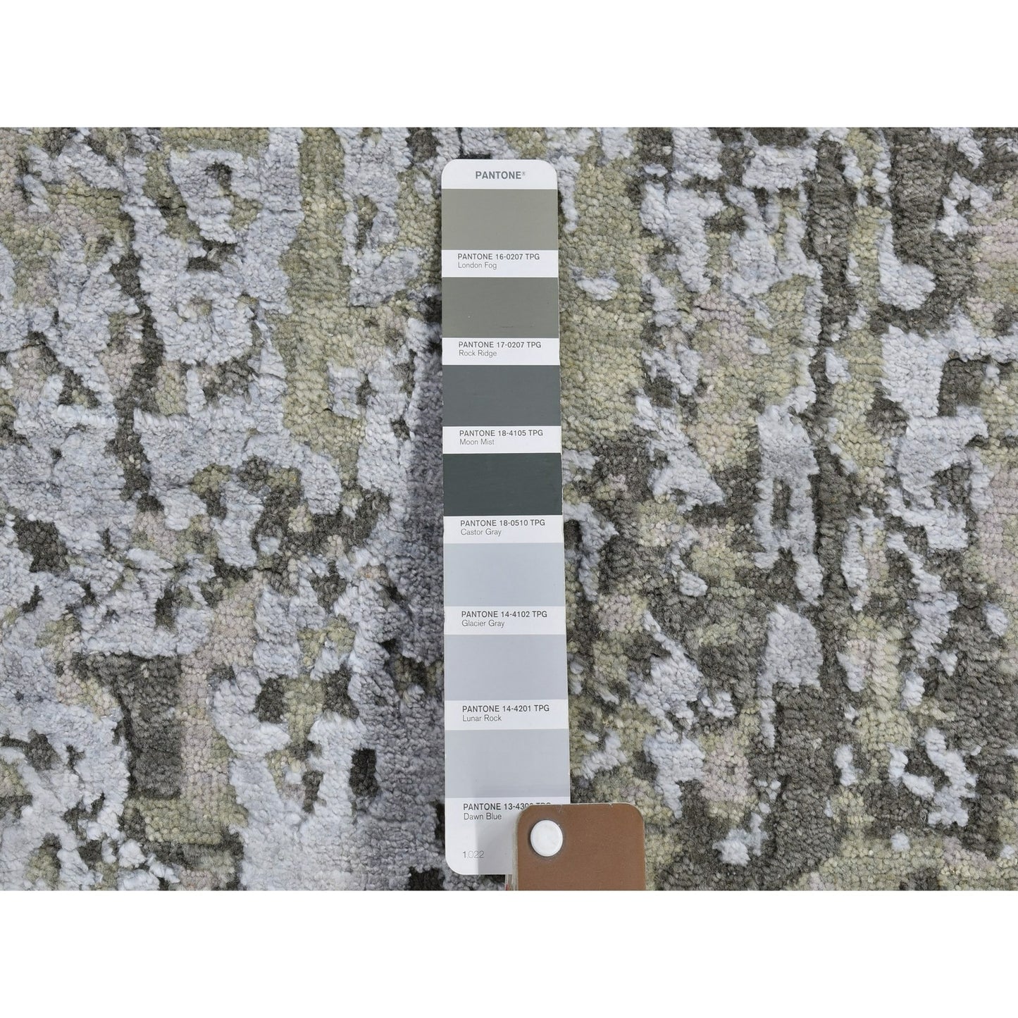 3'X5'2" Gray Abstract Design Wool Denser Weave Hand Knotted Rug