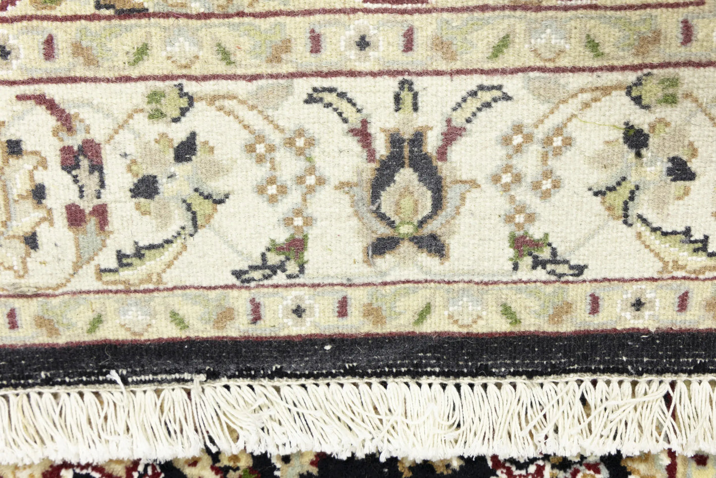 Small Oriental Decor Black Floral 3X3 Indo-Nain