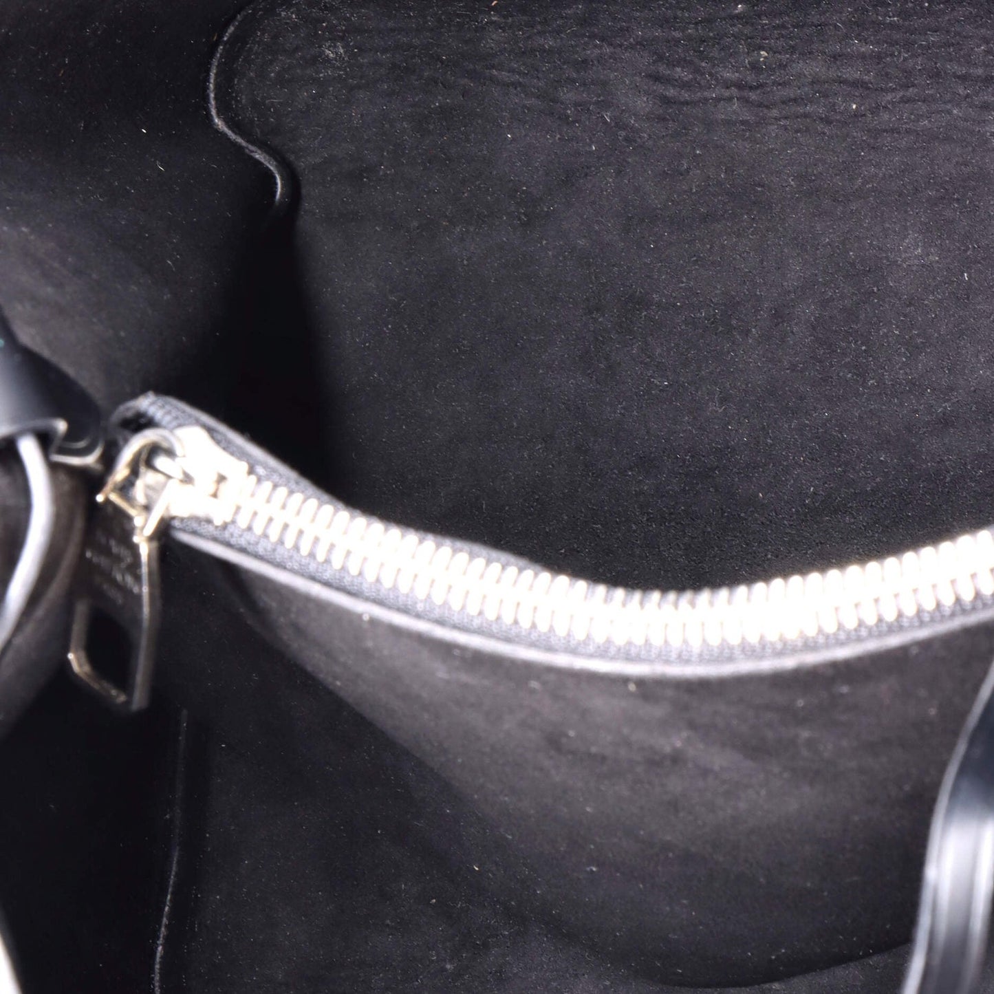 Louis Vuitton Neonoe Handbag Epi Leather Mm