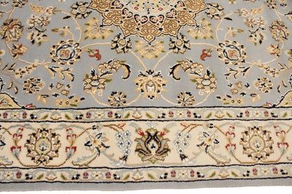 Handmade Extra Fine Indo-Nain Oriental Rug