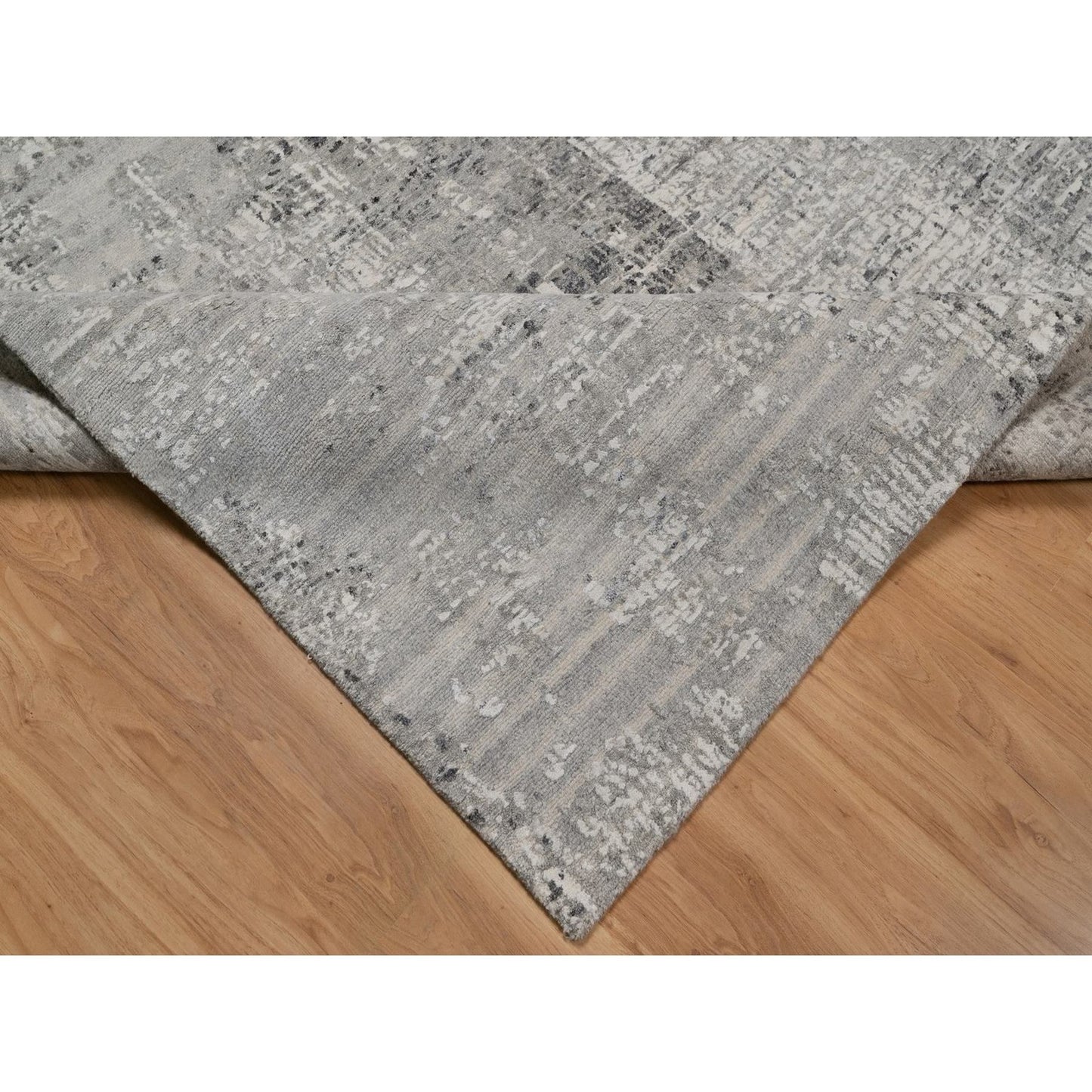 6'1"X9' Gray Modern Erased Design Undyed Natural Wool Hand Knotted Rug