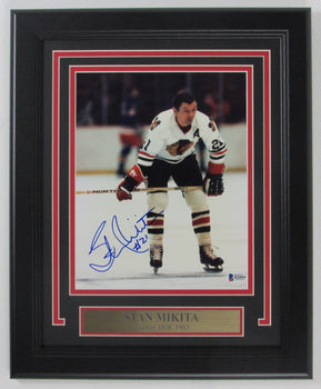 Stan Mikita Blackhawks Signed/Autographed 8X10 Framed Photo Bas/Beckett 152445