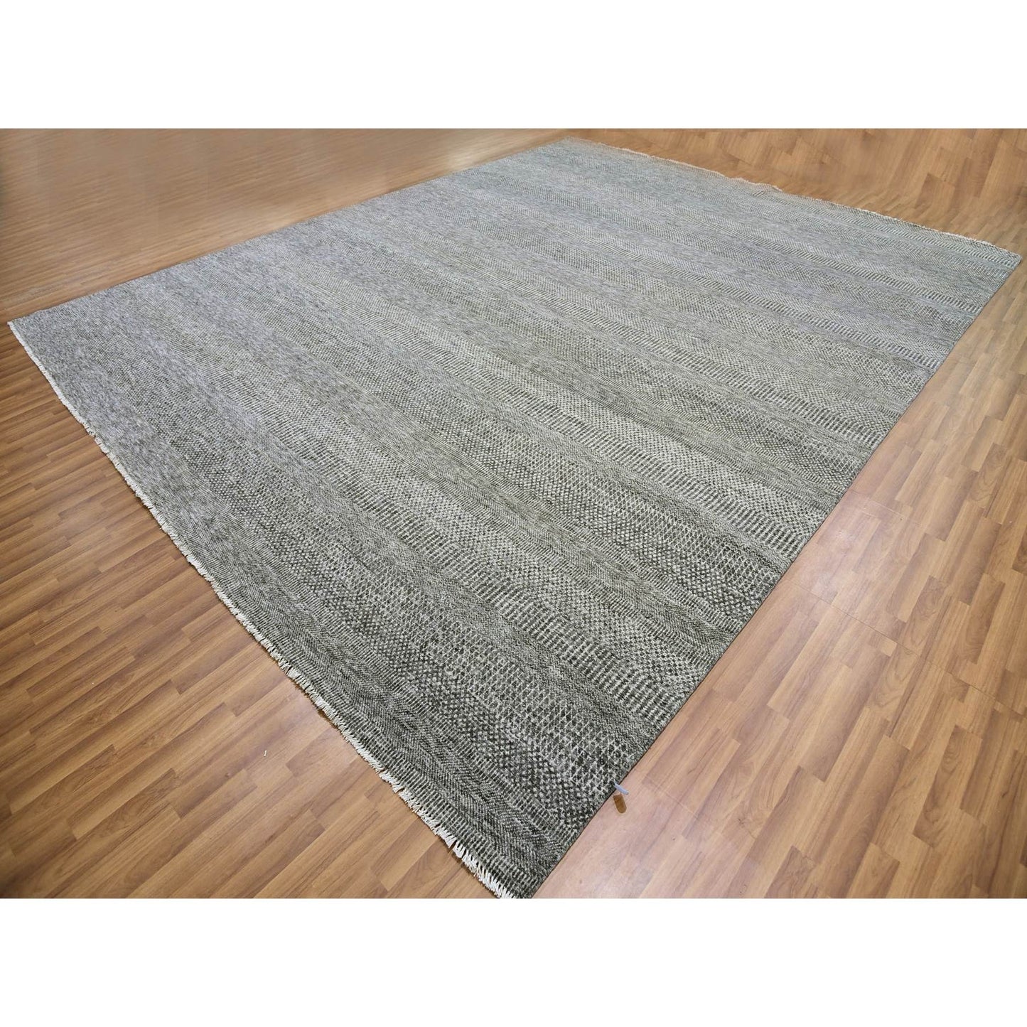 12'2"X15'2" Gray Undyed 100% Wool Grass Design Hand Knotted Oversized Rug