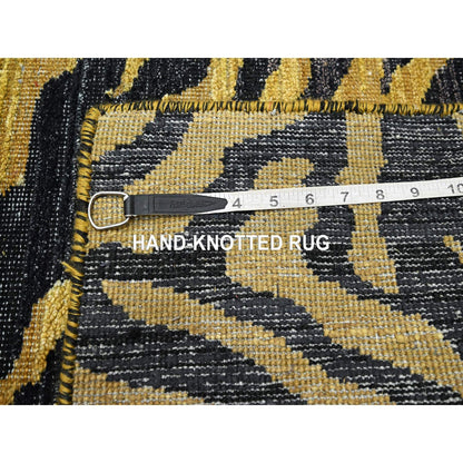 2'6"X12' Black-Gold Tiger Skin Design 100% Wool Hand Knotted Runner Rug