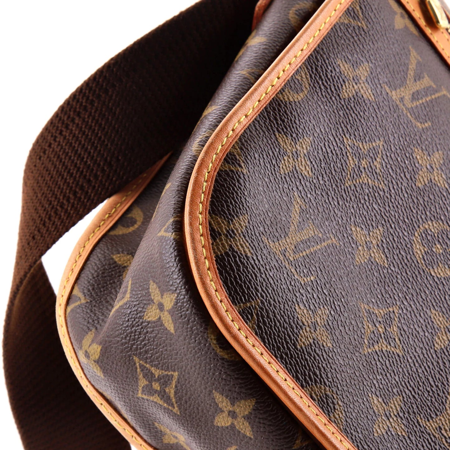 Louis Vuitton Bosphore Messenger Bag Monogram Canvas Pm