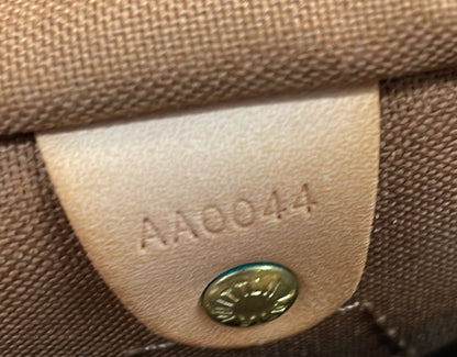 Louis Vuitton Speedy Handbag Monogram Canvas 30