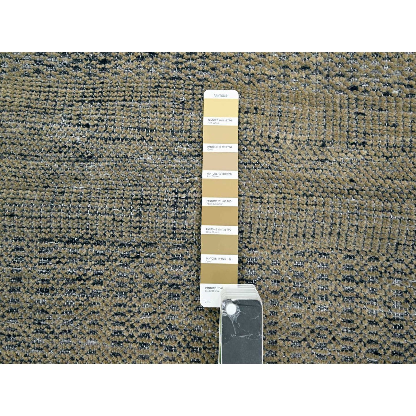 2'6"X8' Brown & Black Oxidized Grass Design Wool Hand Knotted Runner Rug