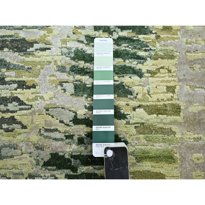 5'1"X7'3" Eden Green Crocodile Safari Design 100% Silk Hand Knotted Rug