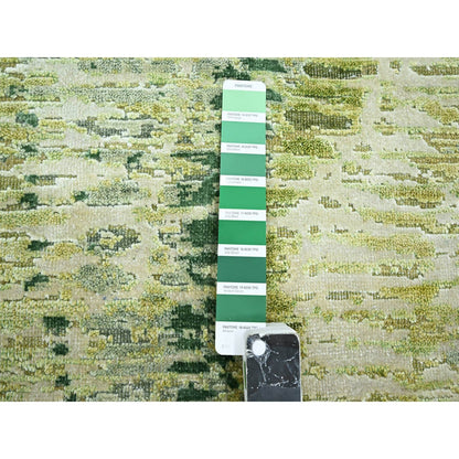 2'6"X8'2" Green Crocodile Safari Design 100% Silk Hand Knotted Runner Rug