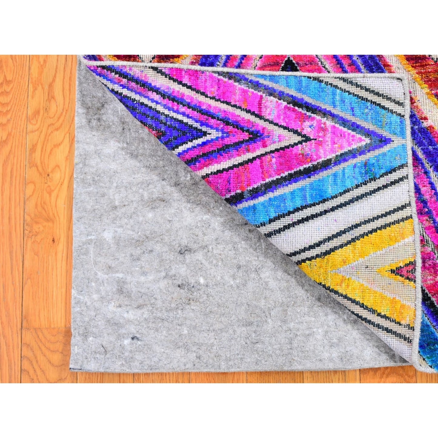 2'X3' Colorful Hand Knotted Chevron Design Sari Silk With Text Wool Rug