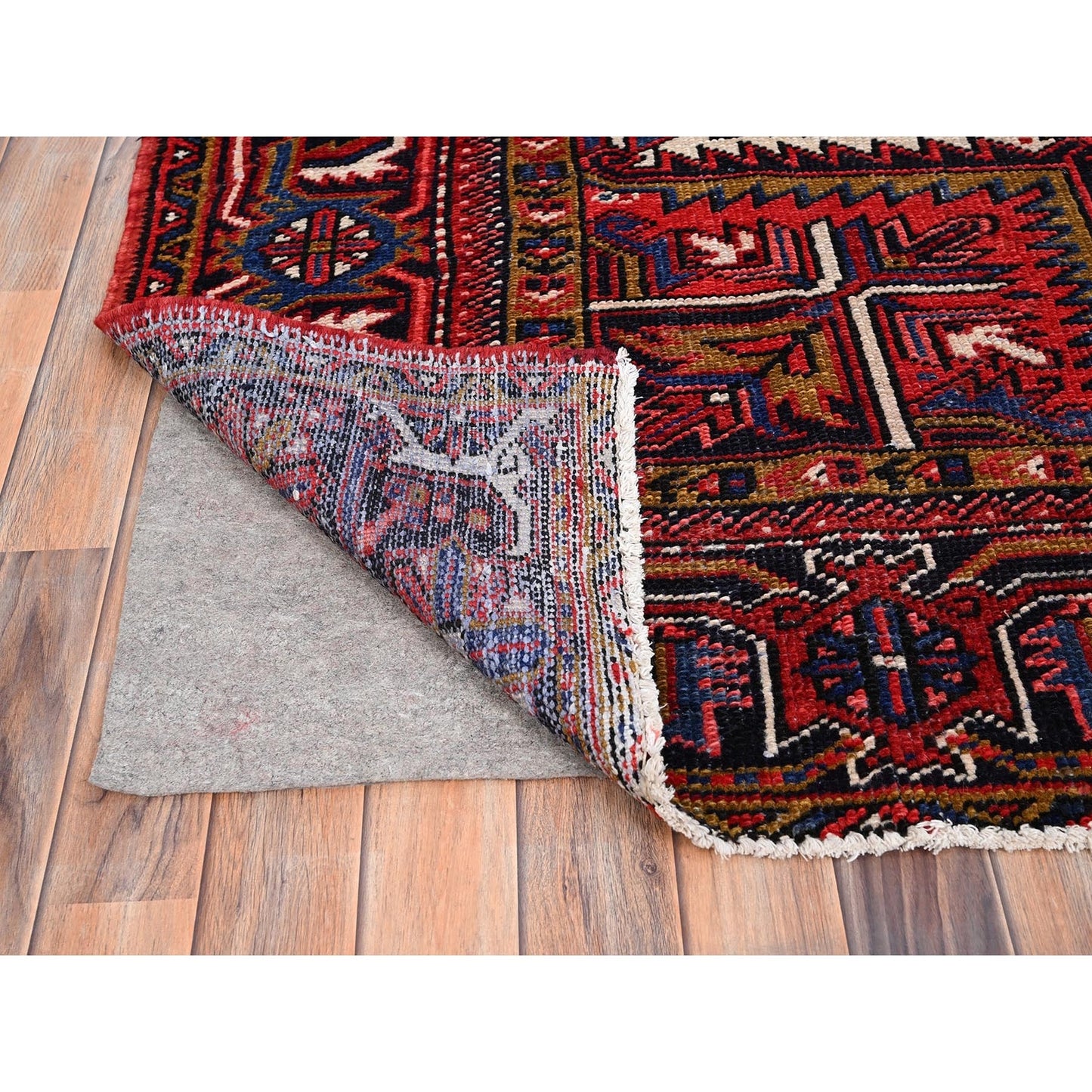 7'8"X11' Carmine Red Vintage Zoroastrian Heris Pure Wool Hand Knotted Rug