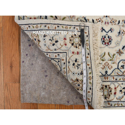 2'9"X8'6" White Nain With Center Motif Flower Design Runner Oriental Rug